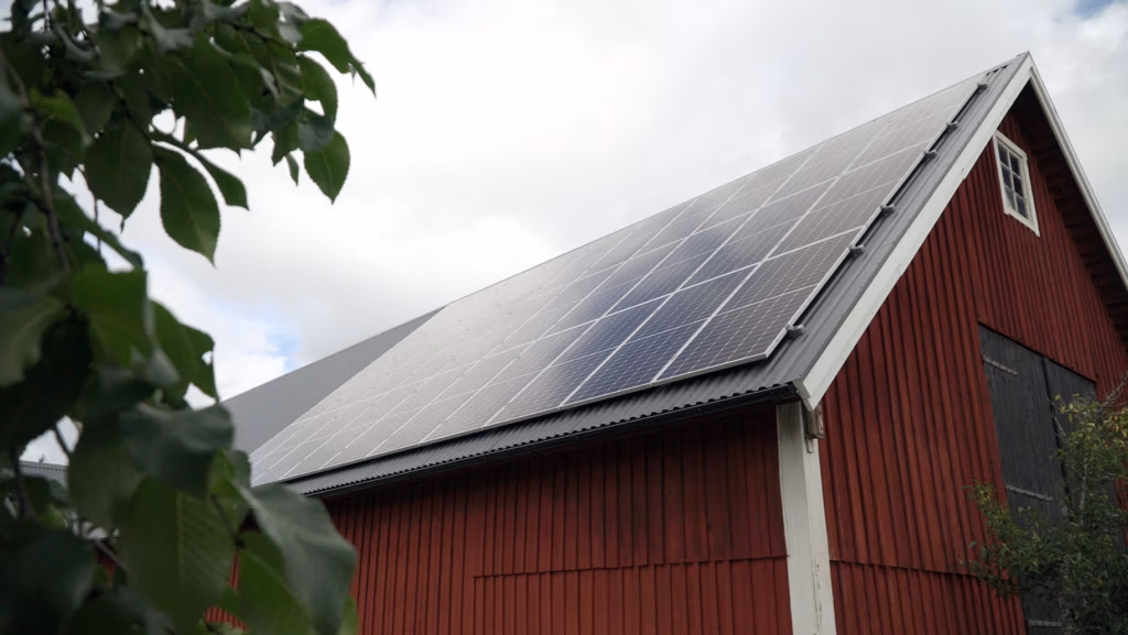 Solcellsanläggning ladugård hultsjö