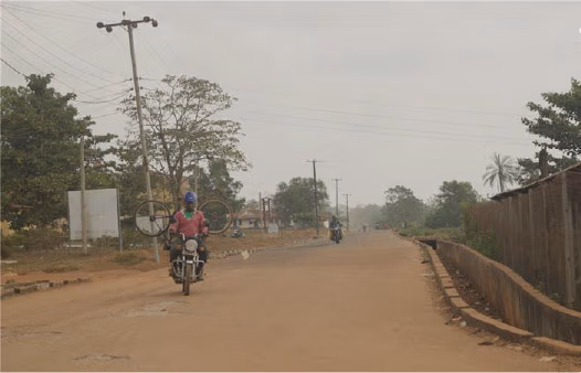 Trafik på väg i Sierra Leone