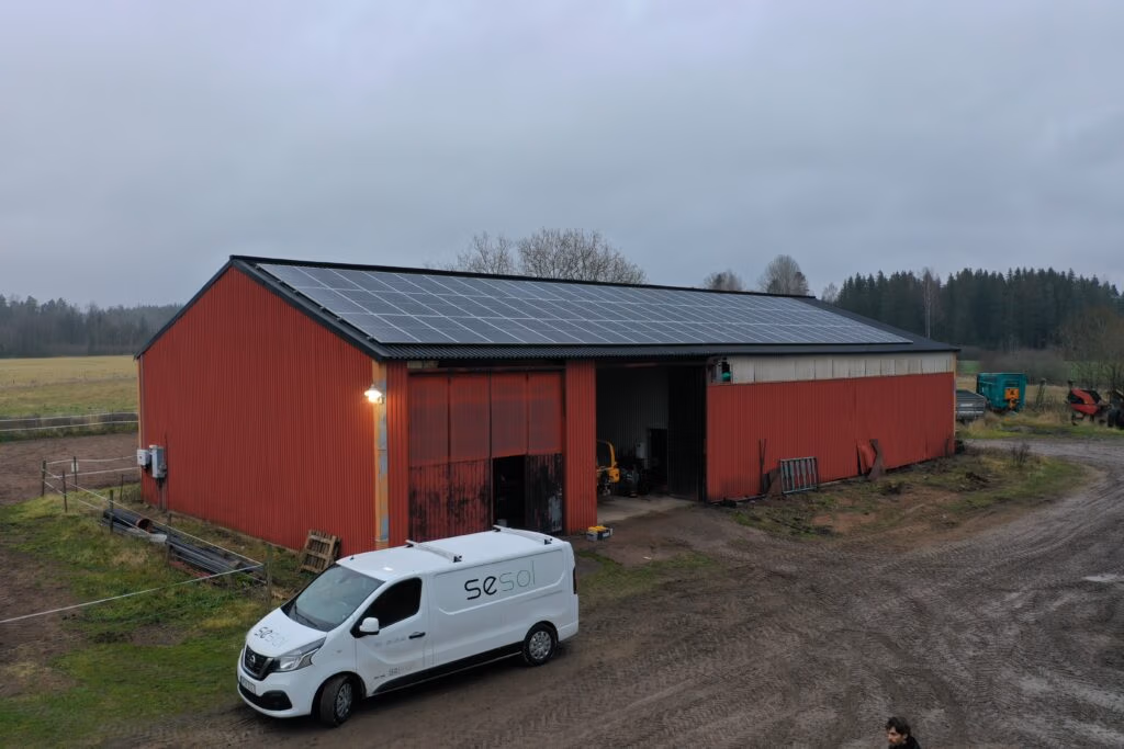 Solcellsanläggning lantbruk Väse